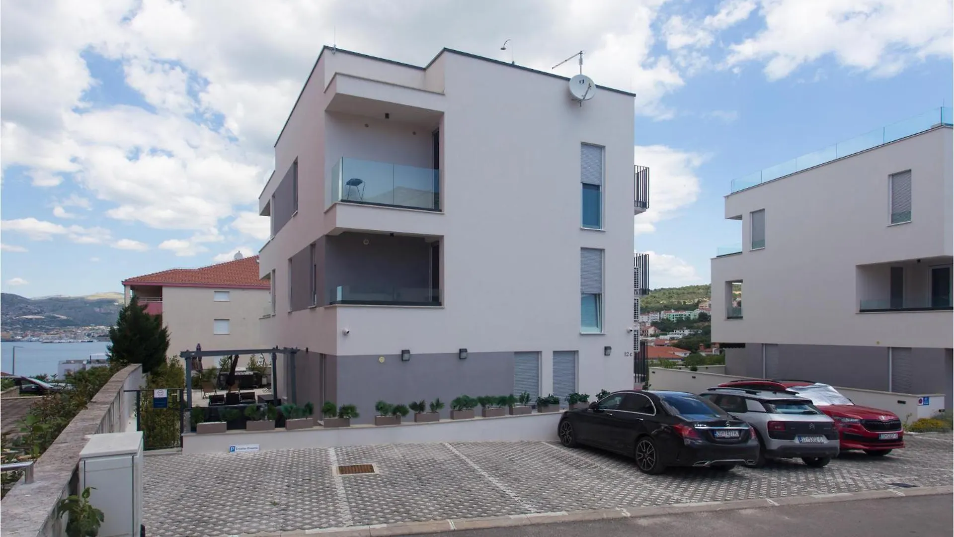 Cozy Apartment In Okrug Gornji With Kitchen تروغير كرواتيا